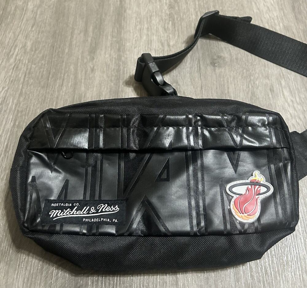 NEW Mitchell & Ness NBA Miami Heat Black Belt Bag Fanny Pack Belly Bag